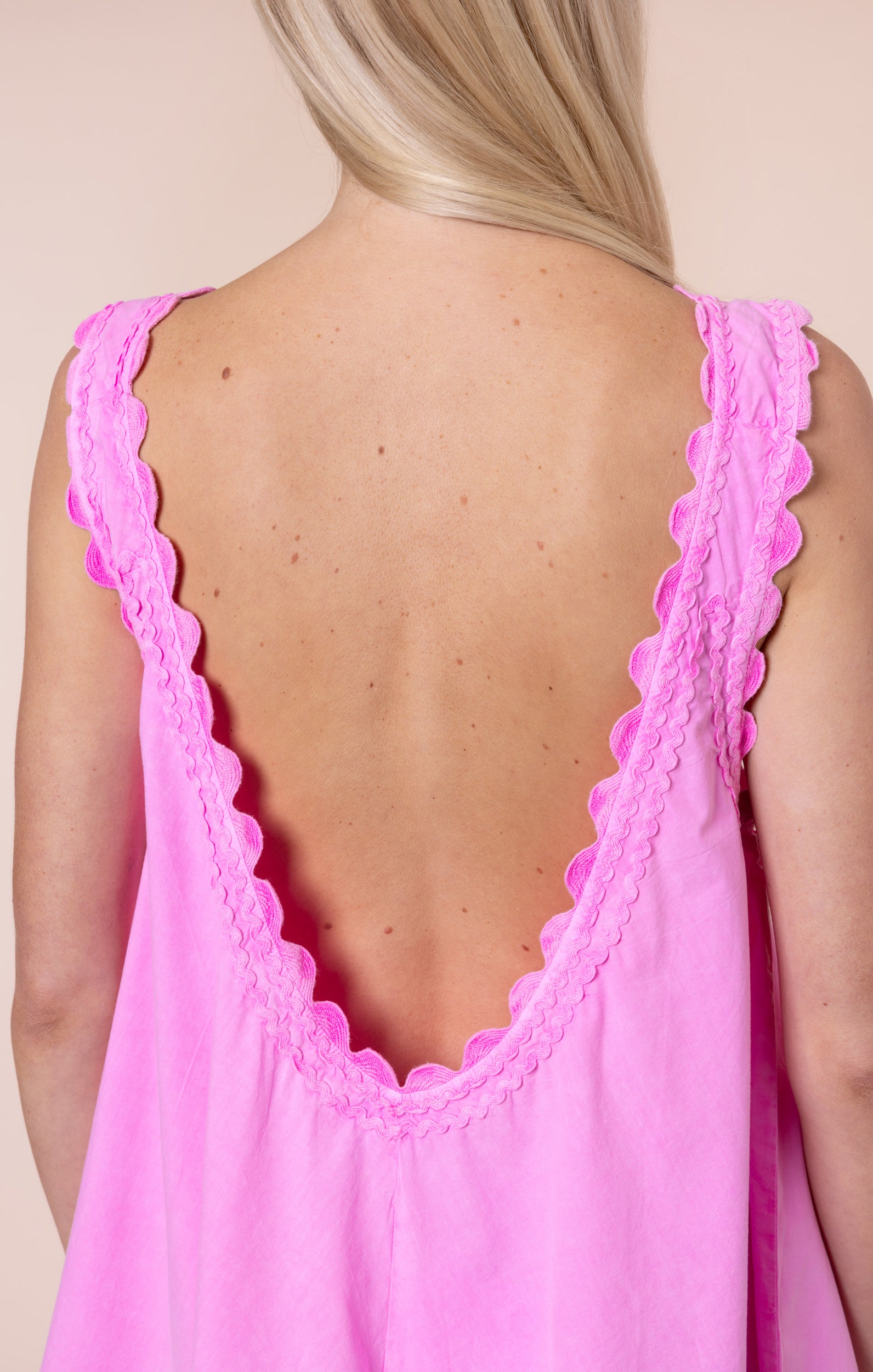 Hibiscus Poplin Low Back Dress with Ric Rac Embroidery Juliet Dunn London Hibiscus Poplin Low Back Dress with Ric Rac Embroidery Juliet Dunn London